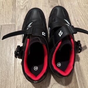 Peloton Cycling Shoes Size 7 Black/White/Red